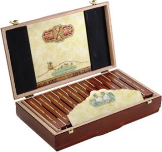 Fuente Opus x 22 2004 Box and Bands