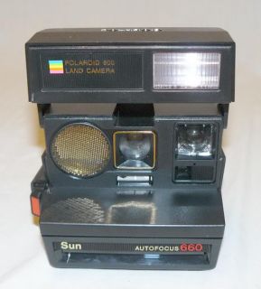 Polaroid Sun Autofocus 660 Instant Film Land Camera