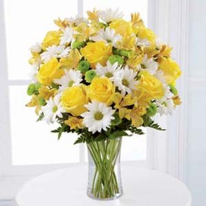 Sunny Sentiments Bouquet FTD XX 4335 Flower Delivery
