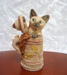 Harmony Kingdom Gertrude in Lidded Stein with Mice and Mouse on Handle