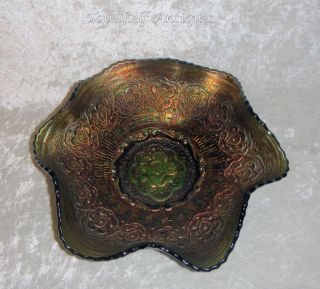 TS Antique Fenton Green Carnival Glass Persian Medallion 10 Bowl