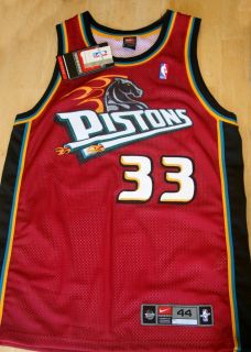 Grant Hill Signed Detroit Pistons Championship Jersey 33