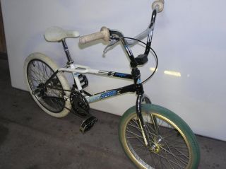 survivor old school BMX 1987 Haro sport with NOS parts, 