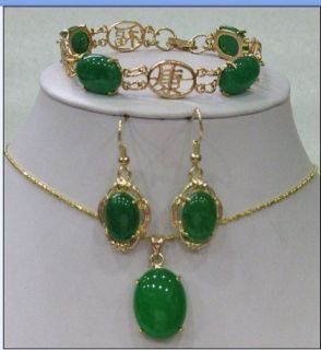Beautiful Green Jade Bracelet Earring Necklace Pendant