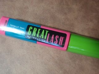 Maybelline Limited Edition Great Lash Colored Mascara •Totally Teal