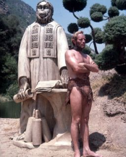 Charlton Heston by Statue of Caesar Planet of The Apes