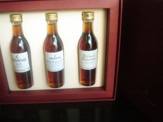 Hennessy Cognac Set MiniaturesHennessy XO, Paradis Extra, Richard
