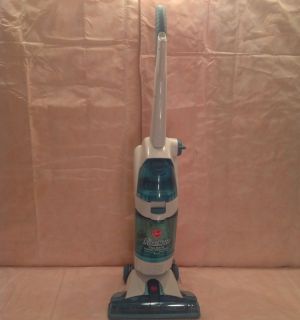 Hoover FloorMate H3032 Upright Spinscrub Largest Solution Capacity