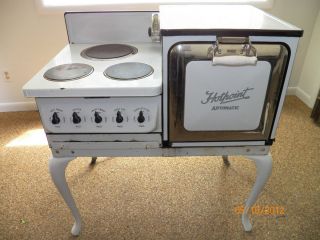  Electric 3 Burner Hotpoint Automatic Electric Range Oven Model RA 99