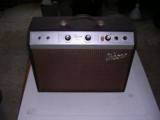 Vintage Gibson Skylark GA 5T Guitar Tube Amplifier