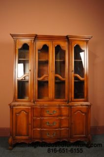 HICKORY WHITE French Provincial 54 Breakfront China Cabinet