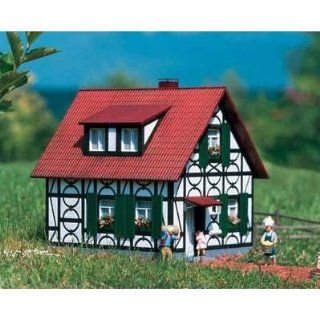FRANKS HALF TIMBERED HOUSE   PIKO G SCALE MODEL TRAIN