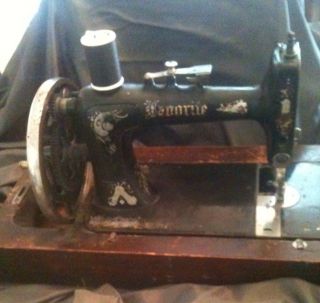 Antique New Home Sewing Machine Company Favorite