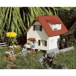 BLUE CREEK VALLEY WATER MILL   PIKO G SCALE MODEL TRAIN
