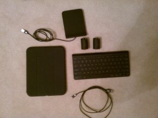 HP TouchPad Tablet 32GB Wi Fi Inductive Charger Keyboard Case Android