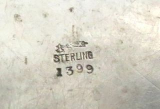 STERLING SILVER OLD MOTHER HUBBARD CHILDS PLATE, MEASURING 6 3/8