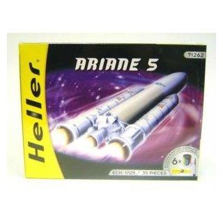 Heller Ariane 5 Shuttle Model Kit 1/125 Toys & Games