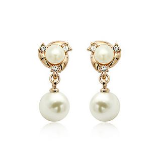 USD $ 3.49   Gilt Classic Pearl Earrings, Gadgets