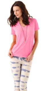 MONROW Neon V Neck Tee