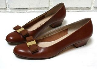 Salvatore Ferragamo Vara Brown Leather Bow Shoes Pumps Womens Size 10
