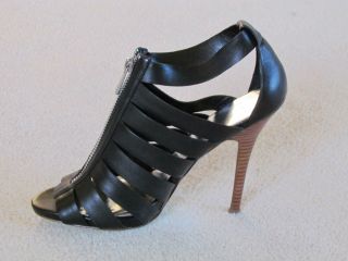 JESSICA SIMPSON Leather High Stiletto Heels Platforms Black Zipper 7 5