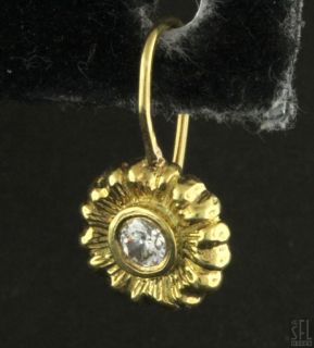 18K Gold Lovely 24ct VS2 G Diamond Flower Hook Earrings