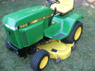 John Deere 322 Lawn and Garden Tractor Mower