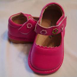 Pink Flower Strap Girls Squeaky Shoes Size 4 8  