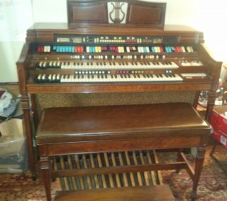 Used Hammond Elegante Organ Model 340212 200