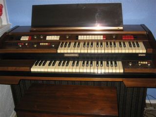 Baldwin Organ with 2 Keyboards