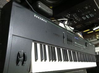 Kurzweil PC88 MIDI Synthesizer Keyboard Workstation Piano 88 Key Very