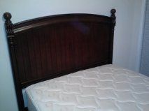 Vineyard Manor Queen Size Bed Mattress Boxspring and Step