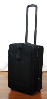 Kirkland Signature Expandable Carry on 22 Black Suitcase Wheeled