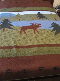 King Quilt 112 X 96 Oversized Moose tracks Wilderness Quilt 2 pillows