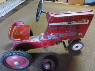 Antique Childs Hydro International Farmall 1026 Farm Pedal Tractor