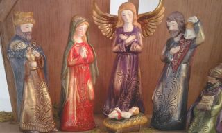 New 9 PC Handpainted Holy Family Nativity Wood Manger Set RV$49 Nice