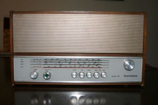 Telefunken Largo 105 Tabletop Radio Working