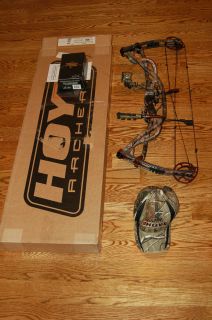 Hoyt Element Campound Bow Package