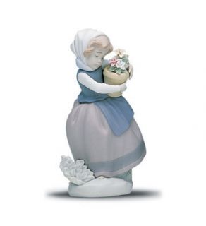 Lladro 5223 Spring Is Here Mint Box Retired Figurine