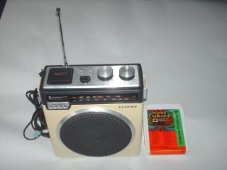 Lloyds 8 Track V 150 Portable 8TRACK Stereo Cartridge Player Radio FM