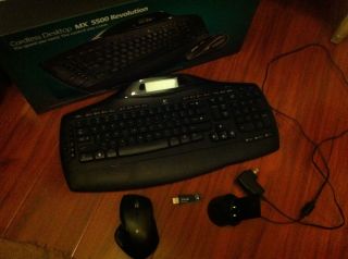Logitech MX5500 Revolution Cordless Keyboard Mouse