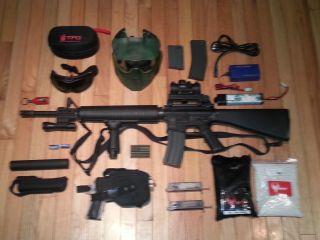 ARMAMENT GR16 R5 FULL METAL AIRSOFT RIFLE w accessories and much