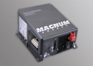 Magnum 2800 w Power Inverter 24 V with 80 Amp Charger