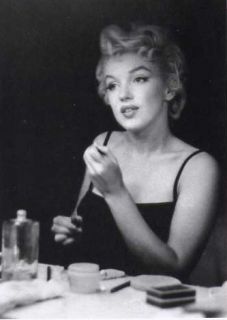 Marilyn Monroe Photograph by Sam Shaw Make Up Mirror Fashion Natural