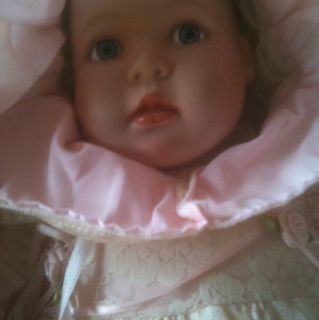 Ashton Drake Cindy McClure Baby Doll Bassinet L K