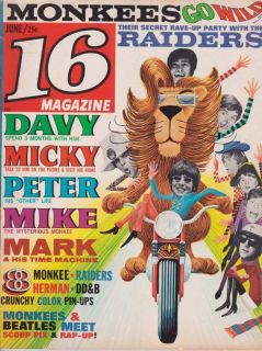 The Beatles Davy Jones Micky Dolenz Centerfold 16 1967 Teen LK9