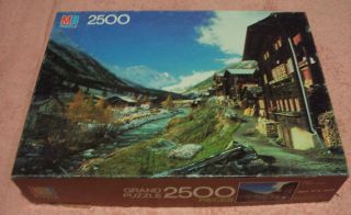 MB Milton Bradley Grand 2500 Piece Jigsaw Puzzle Alpine Village 1983