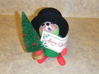 Vintage Annalee Doll  7 Christmas Mouse with Large Hat Holding a Tree