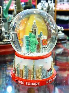45 mm New York City Snow Globe, Red Base, Colored Landmarks, Small