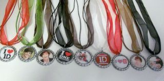 ONE DIRECTION Assorted Bottlecap Necklaces Set of 10 w/Gift Bag for